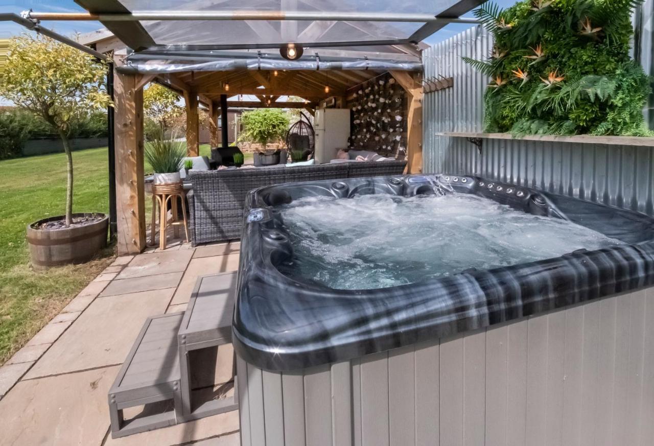 Appartamento The Stables Luxury House With Hot Tub York Esterno foto